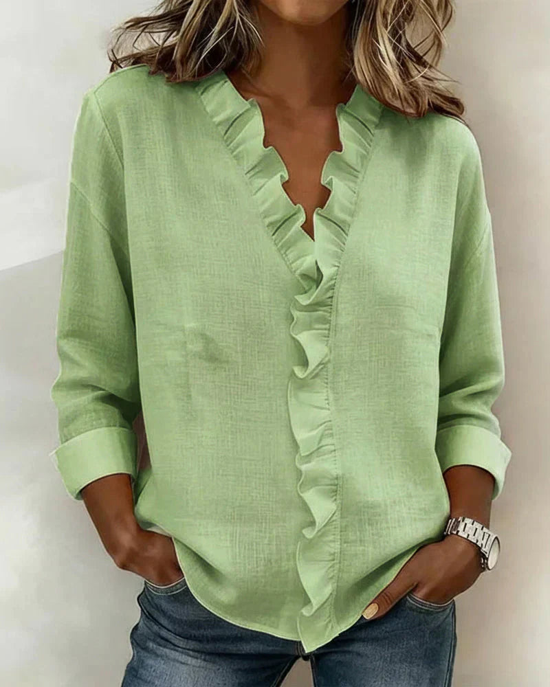 Chiara™ | Blusa con scollo a V e delicate ruches